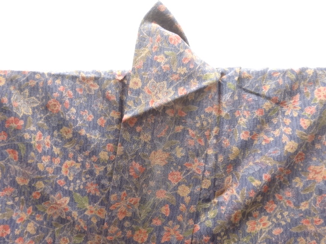  唐花模様小紋着物